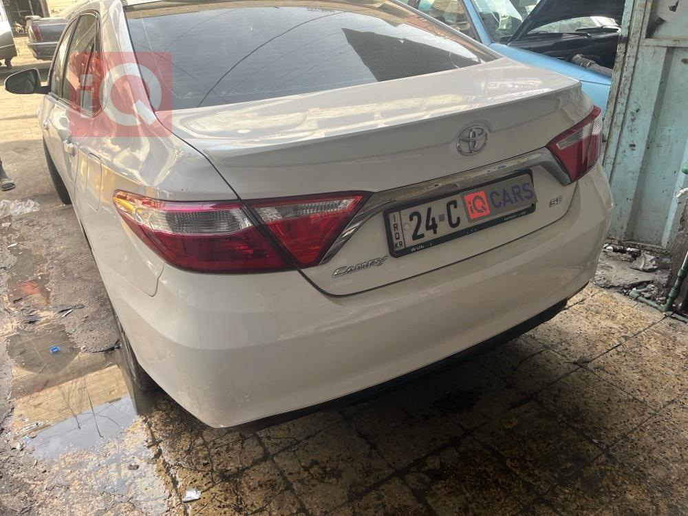 تۆیۆتا کامری